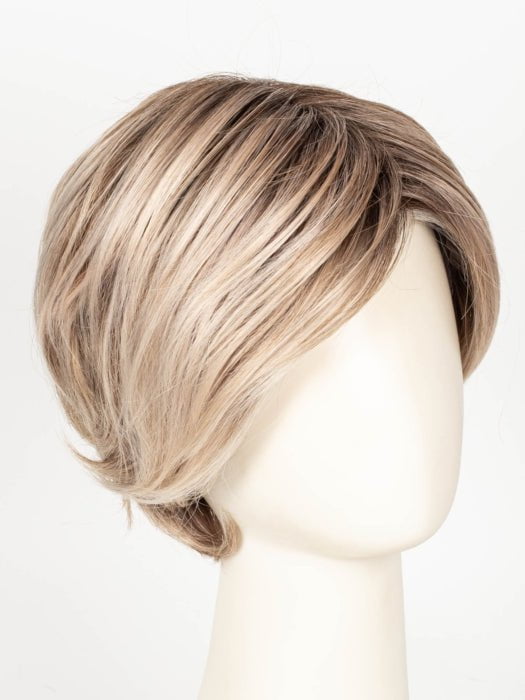 Raquel Welch Posh Premiere Wig, Average Cap, SS19-23 Biscuit