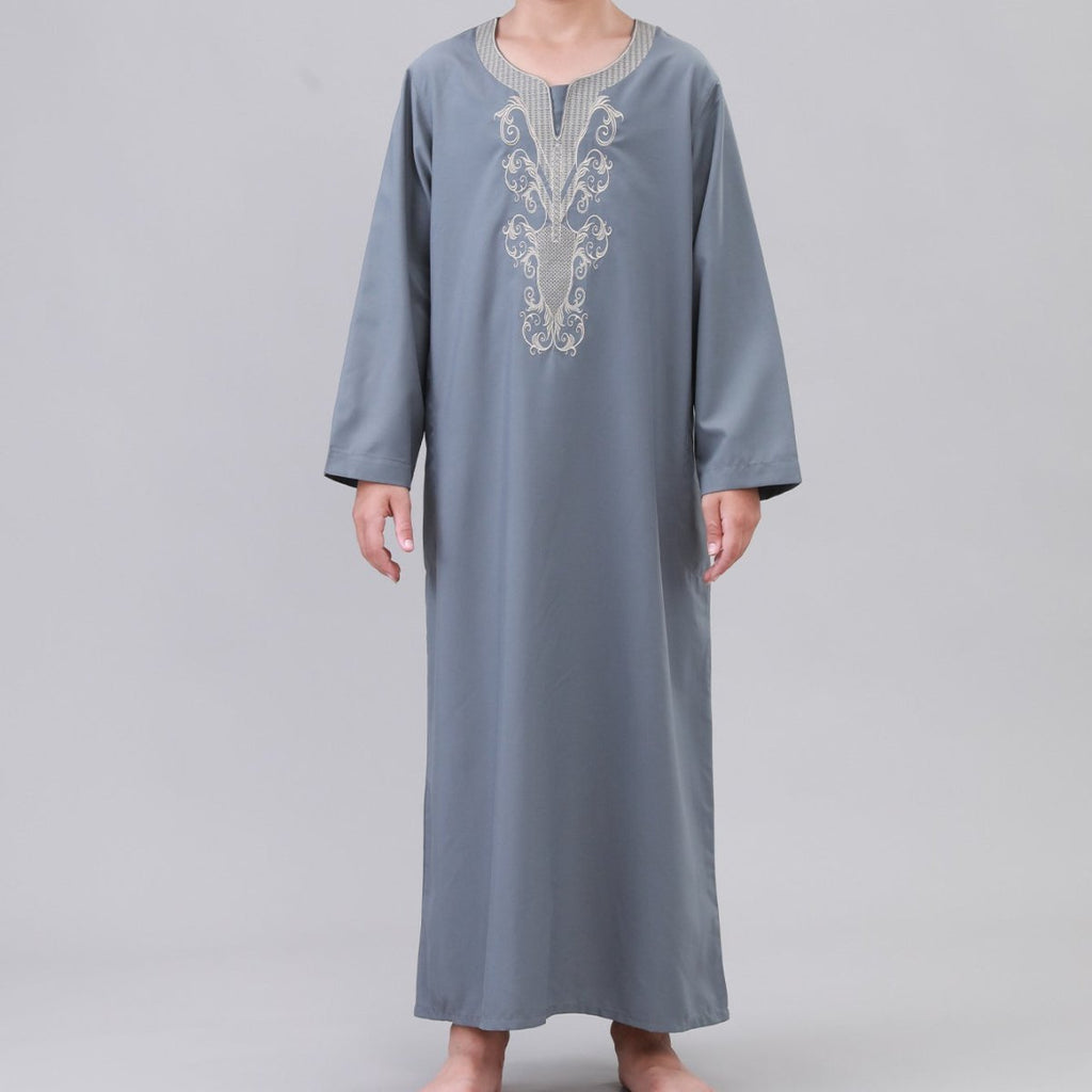 Boys' Embroidered Thobe with Side Pockets(MKB035)