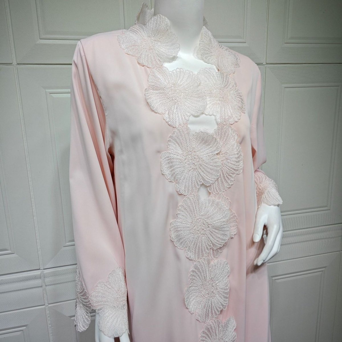 loral Appliqué Open Abaya (MOA286)