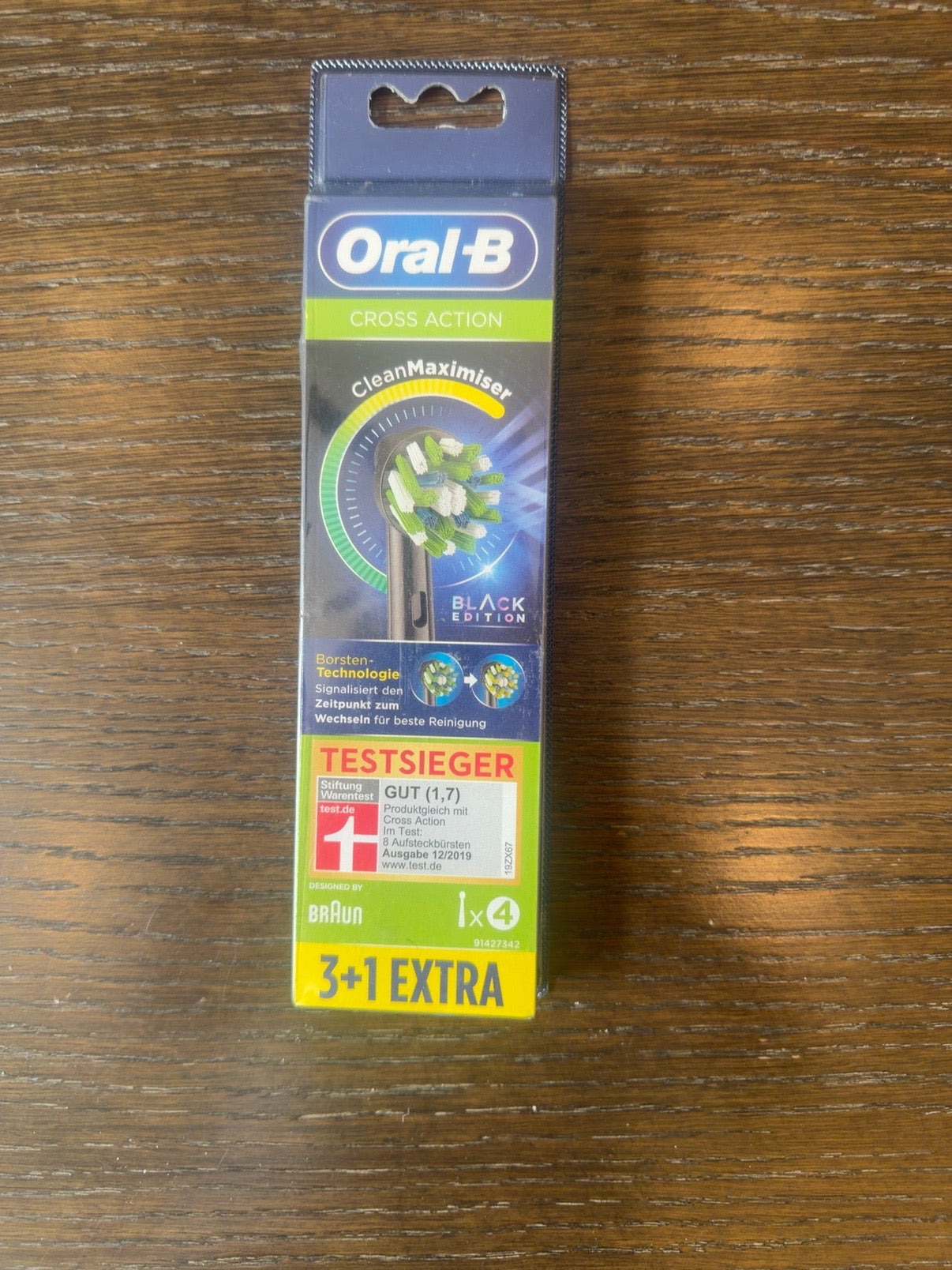 Oral-B CrossAction CleanMaximiser Black Edition Brush Heads, 4-Pack – German Import